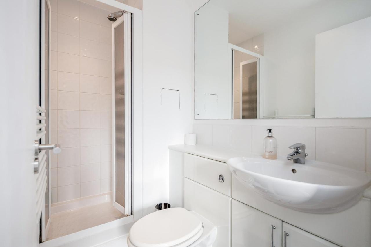 Ferienwohnung Cloud9Sa At The Charles Chertsey Zimmer foto